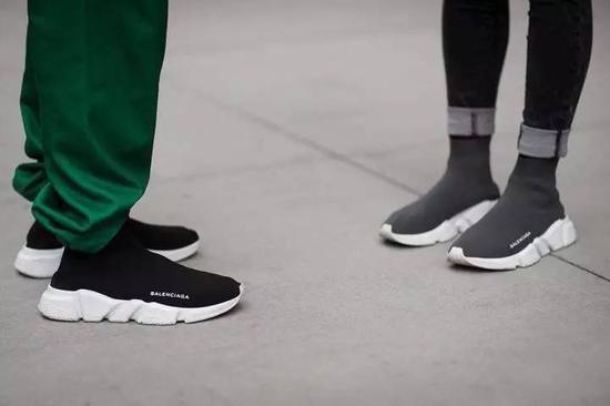 袜子鞋将成为2017年爆款.就连权志龙都超爱